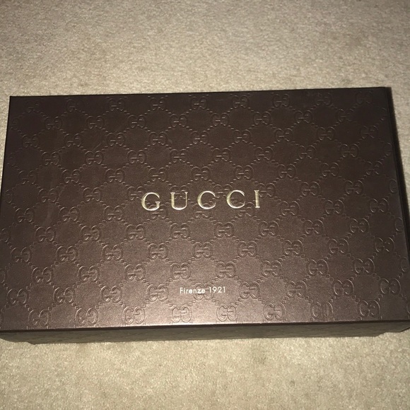 Gucci Patent Interlocking G Logo Peep Toe Pump - Picture 2 of 8